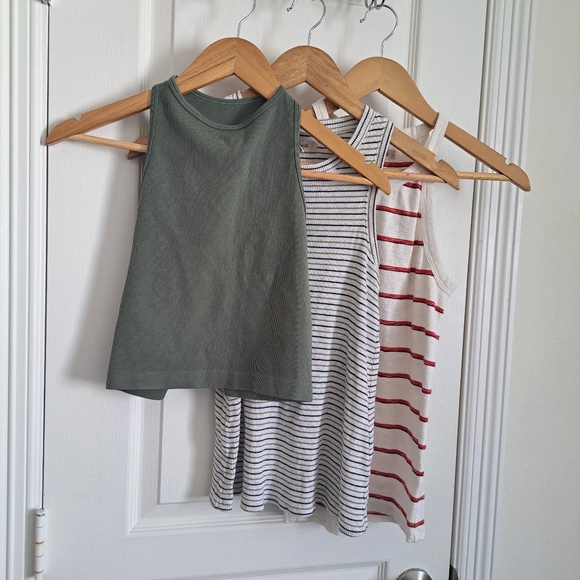 Lot Madwell Sleeveless Tops Bundle 3 Size XS/S - Picture 1 of 16